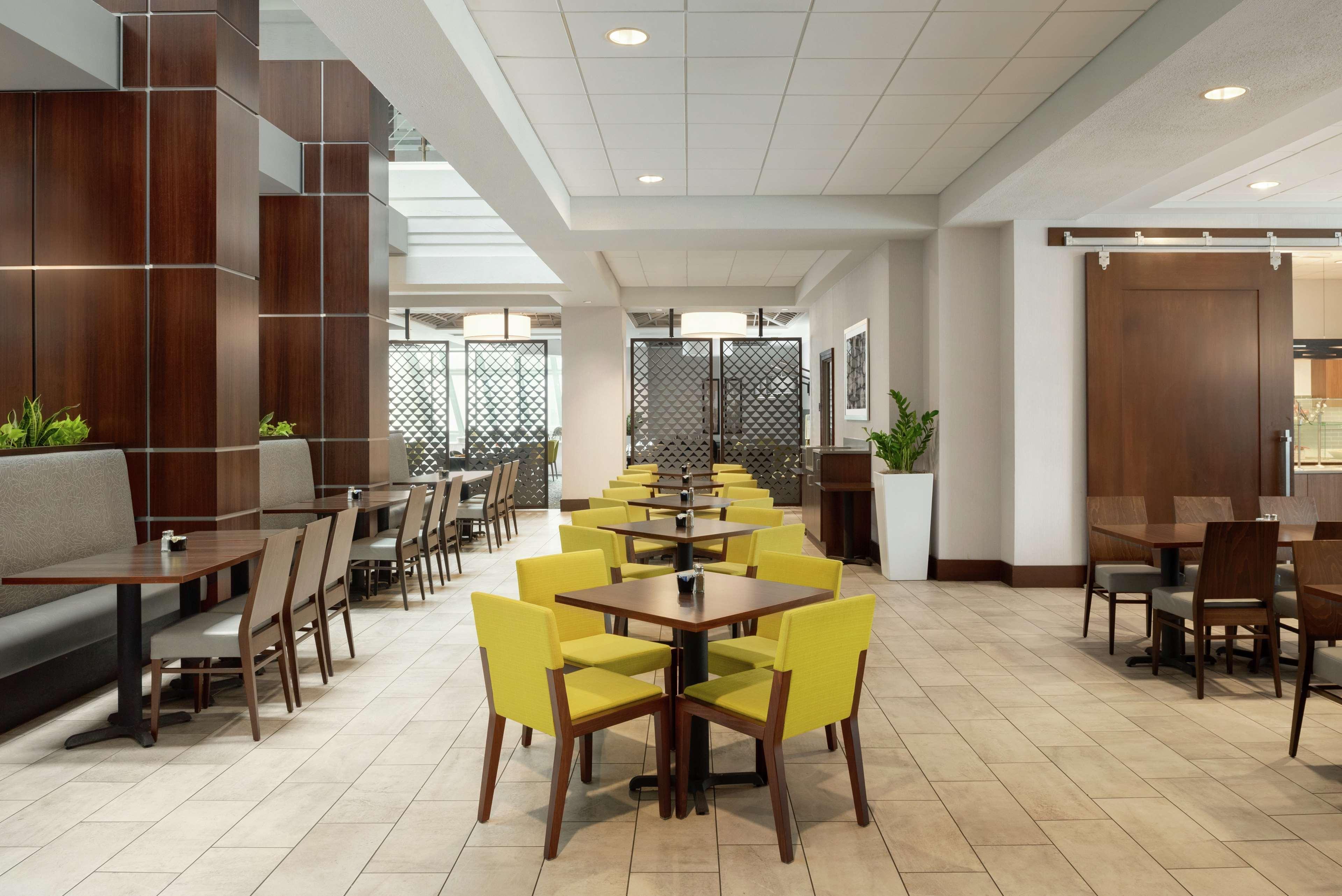 Embassy Suites By Hilton Indianapolis Downtown Zewnętrze zdjęcie