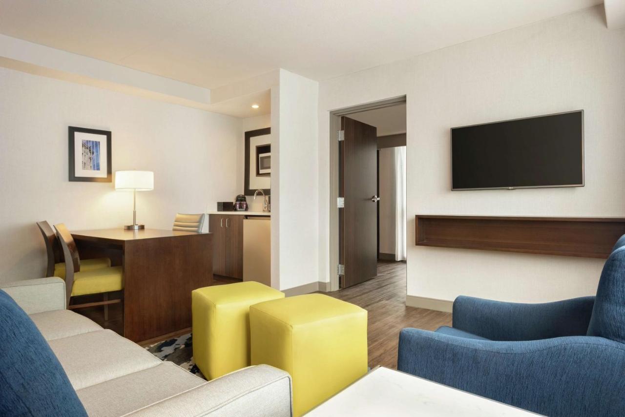 Embassy Suites By Hilton Indianapolis Downtown Zewnętrze zdjęcie